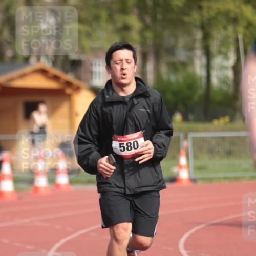 13.04.2025 - Hammer Lauf A. Gomolzig http://msf.ph/oto/7661730 13.04.2025 10:51:22 Ziel 580, 1970 meine-sportfotos.de