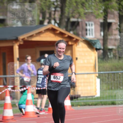 13.04.2025 - Hammer Lauf A. Gomolzig http://msf.ph/oto/7661737 13.04.2025 10:51:36 Ziel 652 meine-sportfotos.de