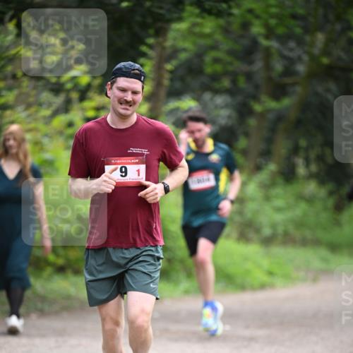 13.04.2025 - Hammer Lauf Dr. Thomas Lammeyer http://msf.ph/oto/7661740 13.04.2025 11:27:26 Laufen 15, 9, 1 meine-sportfotos.de