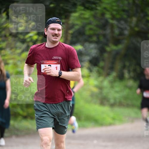 13.04.2025 - Hammer Lauf Dr. Thomas Lammeyer http://msf.ph/oto/7661749 13.04.2025 11:27:27 Laufen 15 meine-sportfotos.de