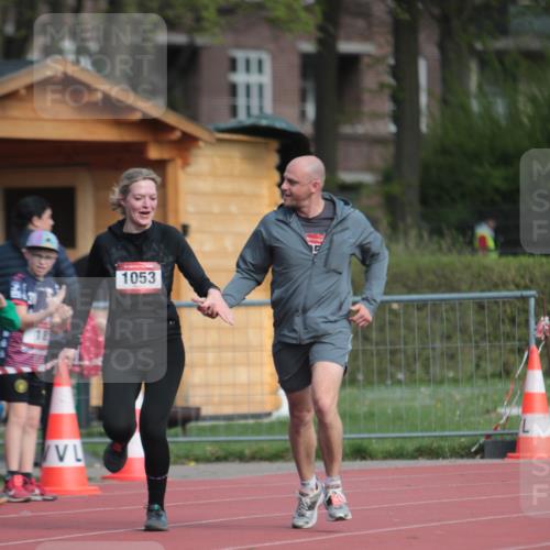 13.04.2025 - Hammer Lauf A. Gomolzig http://msf.ph/oto/7661767 13.04.2025 10:51:53 Ziel 1053, 1054 meine-sportfotos.de