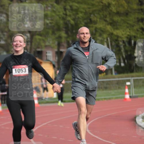 13.04.2025 - Hammer Lauf A. Gomolzig http://msf.ph/oto/7661776 13.04.2025 10:51:58 Ziel 666, 1053, 1054 meine-sportfotos.de