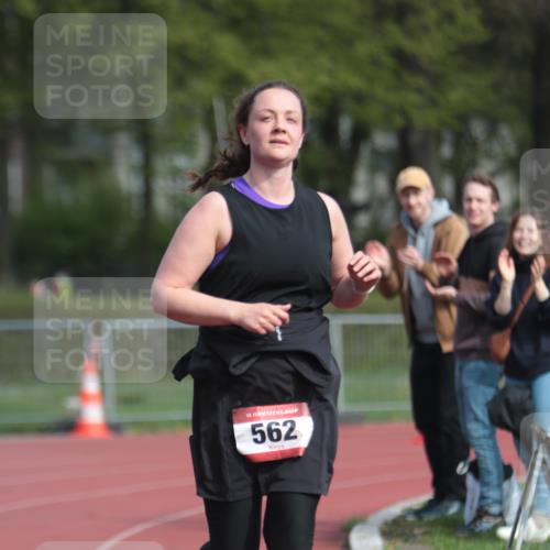 13.04.2025 - Hammer Lauf A. Gomolzig http://msf.ph/oto/7661803 13.04.2025 10:52:08 Ziel 562, 922 meine-sportfotos.de