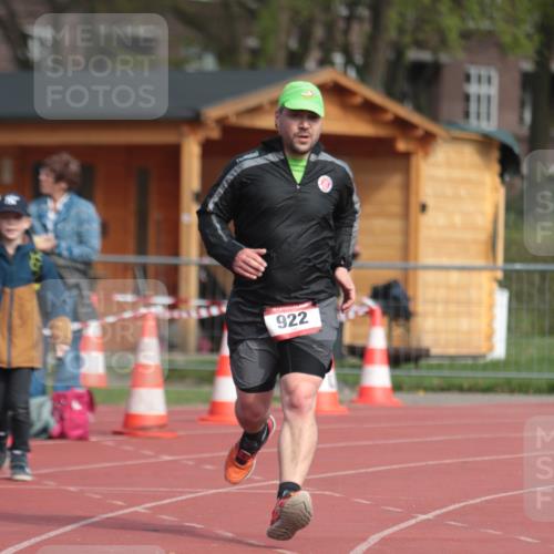 13.04.2025 - Hammer Lauf A. Gomolzig http://msf.ph/oto/7661814 13.04.2025 10:52:11 Ziel 922 meine-sportfotos.de
