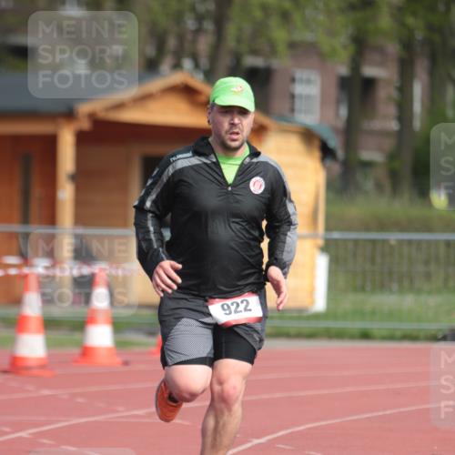 13.04.2025 - Hammer Lauf A. Gomolzig http://msf.ph/oto/7661817 13.04.2025 10:52:12 Ziel 922 meine-sportfotos.de