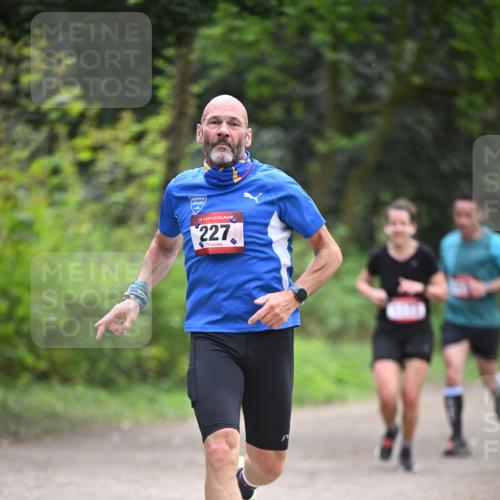 13.04.2025 - Hammer Lauf Dr. Thomas Lammeyer http://msf.ph/oto/7661836 13.04.2025 11:27:37 Laufen 15, 227 meine-sportfotos.de