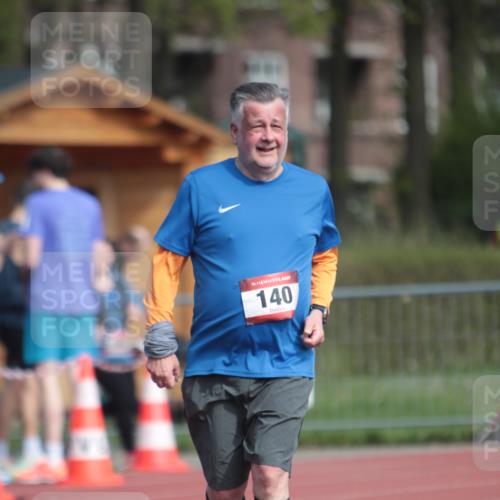 13.04.2025 - Hammer Lauf A. Gomolzig http://msf.ph/oto/7661840 13.04.2025 10:52:34 Ziel 140, 1067 meine-sportfotos.de