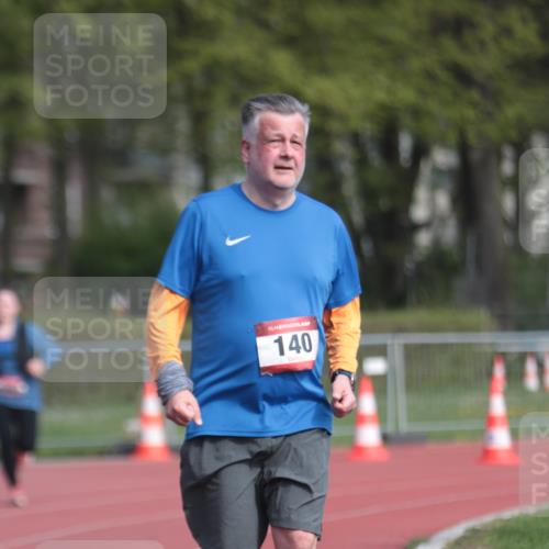 13.04.2025 - Hammer Lauf A. Gomolzig http://msf.ph/oto/7661846 13.04.2025 10:52:37 Ziel 140, 1067 meine-sportfotos.de
