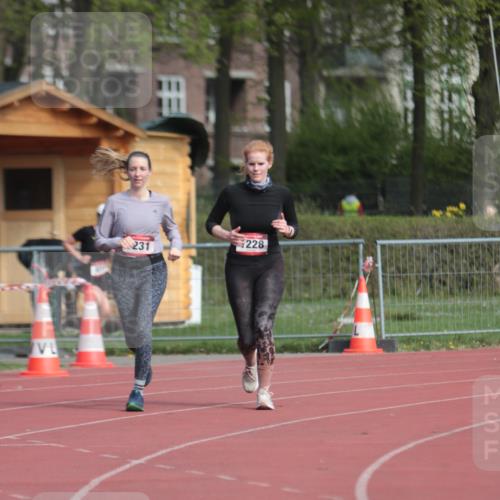 13.04.2025 - Hammer Lauf A. Gomolzig http://msf.ph/oto/7661864 13.04.2025 10:52:47 Ziel 345, 616, 1228, 1231 meine-sportfotos.de