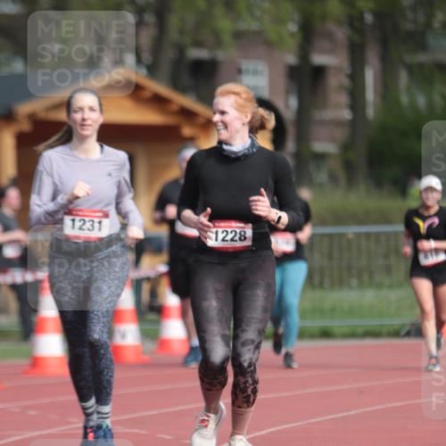 13.04.2025 - Hammer Lauf A. Gomolzig http://msf.ph/oto/7661871 13.04.2025 10:52:50 Ziel 345, 570, 616, 1045, 1228, 1231 meine-sportfotos.de