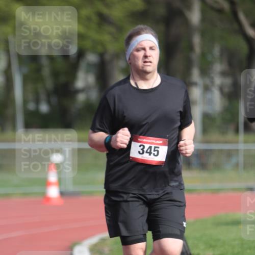 13.04.2025 - Hammer Lauf A. Gomolzig http://msf.ph/oto/7661885 13.04.2025 10:52:57 Ziel 230, 345, 570, 616, 1045 meine-sportfotos.de