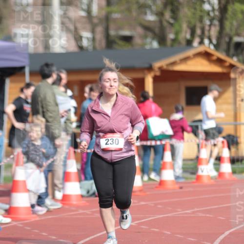 13.04.2025 - Hammer Lauf A. Gomolzig http://msf.ph/oto/7661905 13.04.2025 10:53:02 Ziel 230 meine-sportfotos.de