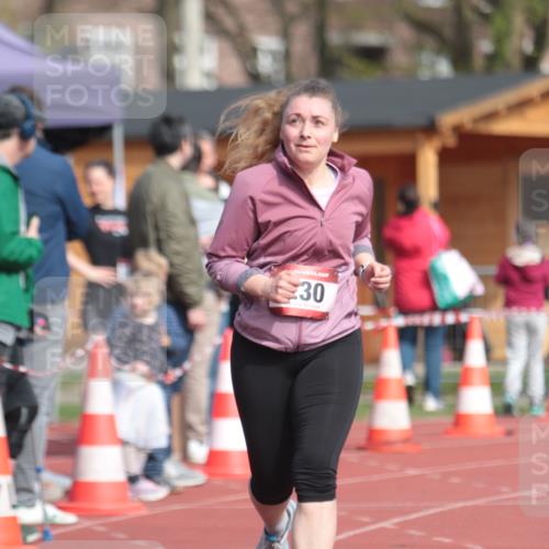13.04.2025 - Hammer Lauf A. Gomolzig http://msf.ph/oto/7661908 13.04.2025 10:53:03 Ziel 230 meine-sportfotos.de