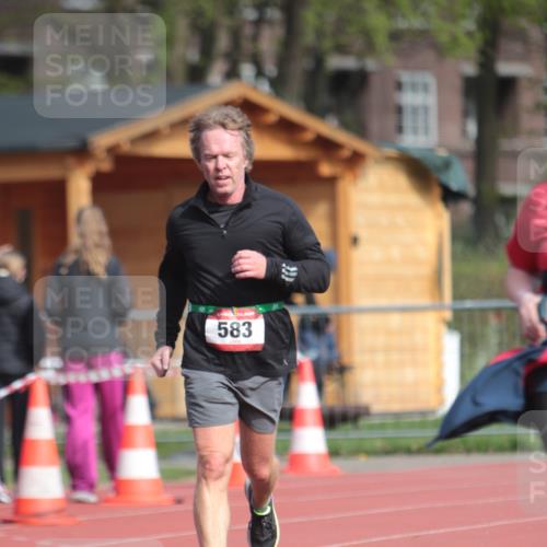 13.04.2025 - Hammer Lauf A. Gomolzig http://msf.ph/oto/7661942 13.04.2025 10:53:43 Ziel 569, 583 meine-sportfotos.de