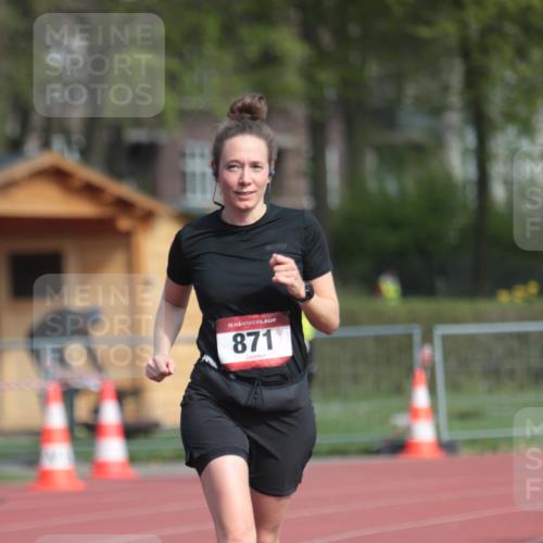 13.04.2025 - Hammer Lauf A. Gomolzig http://msf.ph/oto/7661986 13.04.2025 10:54:28 Ziel 871 meine-sportfotos.de