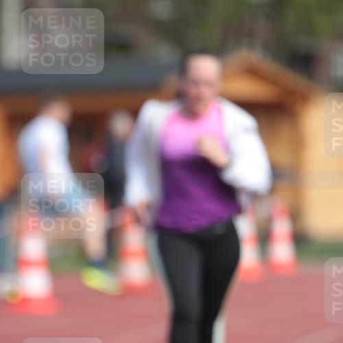 13.04.2025 - Hammer Lauf A. Gomolzig http://msf.ph/oto/7662016 13.04.2025 10:55:03 Ziel 258 meine-sportfotos.de