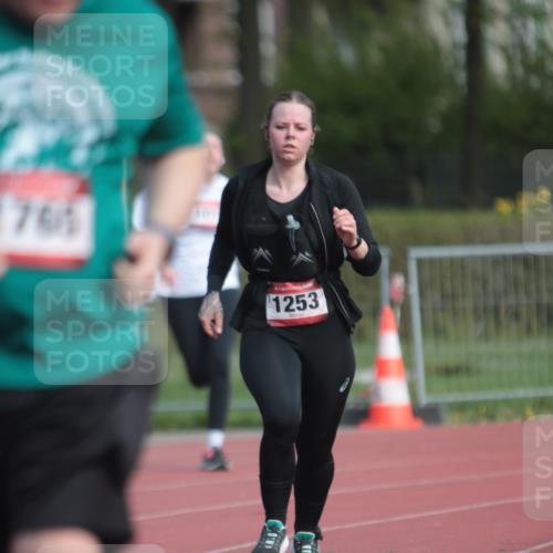13.04.2025 - Hammer Lauf A. Gomolzig http://msf.ph/oto/7662059 13.04.2025 10:55:48 Ziel 1011 meine-sportfotos.de