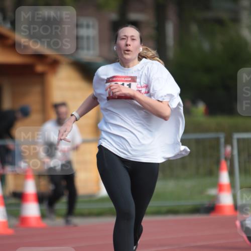 13.04.2025 - Hammer Lauf A. Gomolzig http://msf.ph/oto/7662066 13.04.2025 10:55:52 Ziel 1011 meine-sportfotos.de