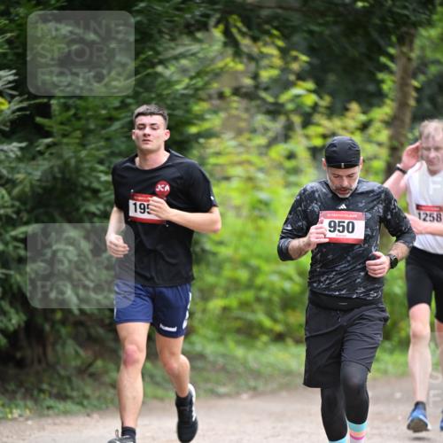13.04.2025 - Hammer Lauf Dr. Thomas Lammeyer http://msf.ph/oto/7662118 13.04.2025 11:28:38 Laufen 195, 15, 950, 1258 meine-sportfotos.de