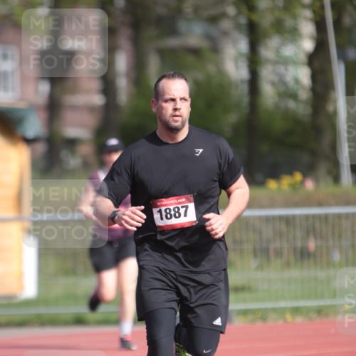 13.04.2025 - Hammer Lauf A. Gomolzig http://msf.ph/oto/7662125 13.04.2025 10:56:35 Ziel 905, 1887 meine-sportfotos.de