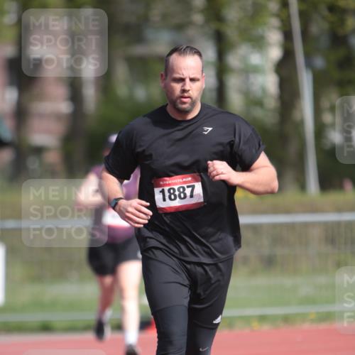 13.04.2025 - Hammer Lauf A. Gomolzig http://msf.ph/oto/7662128 13.04.2025 10:56:35 Ziel 905, 1887 meine-sportfotos.de