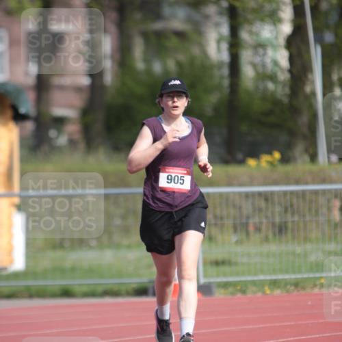 13.04.2025 - Hammer Lauf A. Gomolzig http://msf.ph/oto/7662132 13.04.2025 10:56:37 Ziel 905, 1887 meine-sportfotos.de