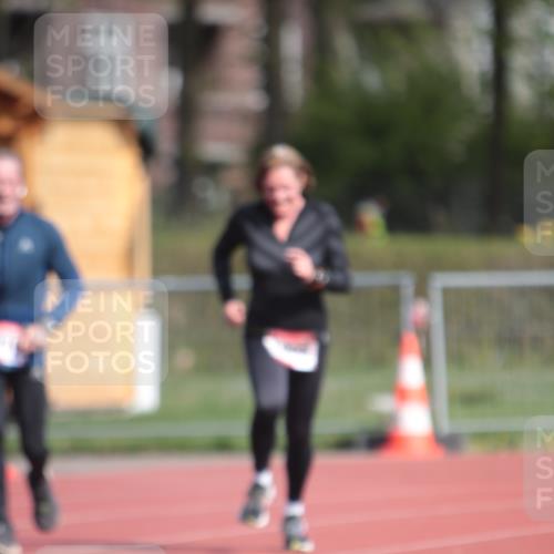 13.04.2025 - Hammer Lauf A. Gomolzig http://msf.ph/oto/7662141 13.04.2025 10:56:48 Ziel 1908, 1910 meine-sportfotos.de