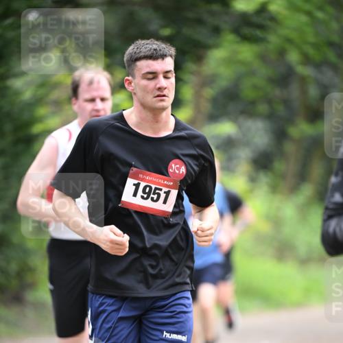 13.04.2025 - Hammer Lauf Dr. Thomas Lammeyer http://msf.ph/oto/7662147 13.04.2025 11:28:41 Laufen 15, 1951 meine-sportfotos.de