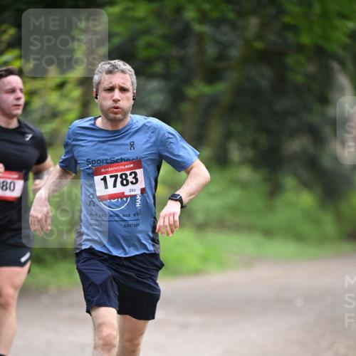 13.04.2025 - Hammer Lauf Dr. Thomas Lammeyer http://msf.ph/oto/7662168 13.04.2025 11:28:43 Laufen 180, 00, 15, 1783, 253 meine-sportfotos.de