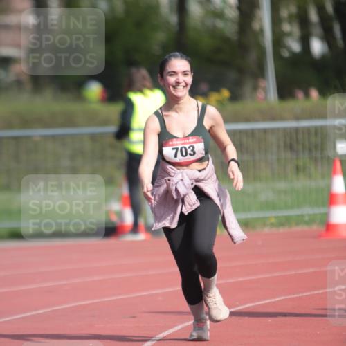13.04.2025 - Hammer Lauf A. Gomolzig http://msf.ph/oto/7662173 13.04.2025 10:57:11 Ziel 409, 703, 1131, 1365 meine-sportfotos.de
