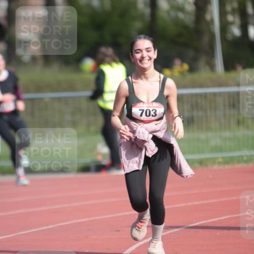 13.04.2025 - Hammer Lauf A. Gomolzig http://msf.ph/oto/7662174 13.04.2025 10:57:12 Ziel 409, 703, 1131, 1132, 1365 meine-sportfotos.de