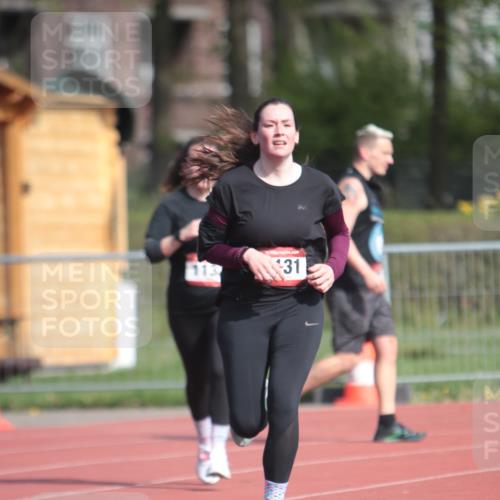 13.04.2025 - Hammer Lauf A. Gomolzig http://msf.ph/oto/7662178 13.04.2025 10:57:16 Ziel 703, 1131, 1132 meine-sportfotos.de