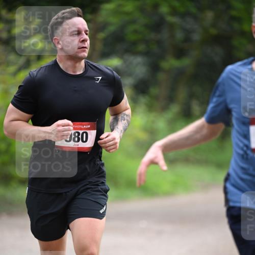 13.04.2025 - Hammer Lauf Dr. Thomas Lammeyer http://msf.ph/oto/7662179 13.04.2025 11:28:45 Laufen 80 meine-sportfotos.de