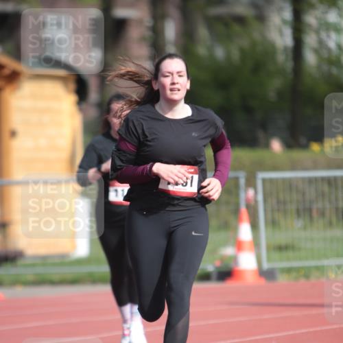 13.04.2025 - Hammer Lauf A. Gomolzig http://msf.ph/oto/7662182 13.04.2025 10:57:16 Ziel 703, 1131, 1132 meine-sportfotos.de