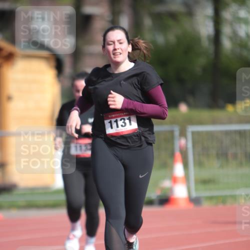 13.04.2025 - Hammer Lauf A. Gomolzig http://msf.ph/oto/7662184 13.04.2025 10:57:17 Ziel 1131, 1132 meine-sportfotos.de