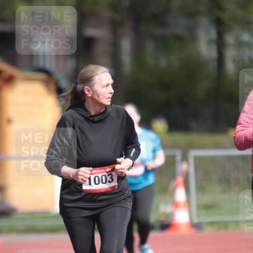 13.04.2025 - Hammer Lauf A. Gomolzig http://msf.ph/oto/7662207 13.04.2025 10:57:46 Ziel 351, 697, 1003 meine-sportfotos.de