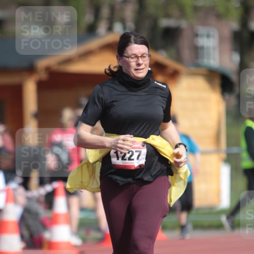 13.04.2025 - Hammer Lauf A. Gomolzig http://msf.ph/oto/7662253 13.04.2025 10:58:26 Ziel 1227 meine-sportfotos.de