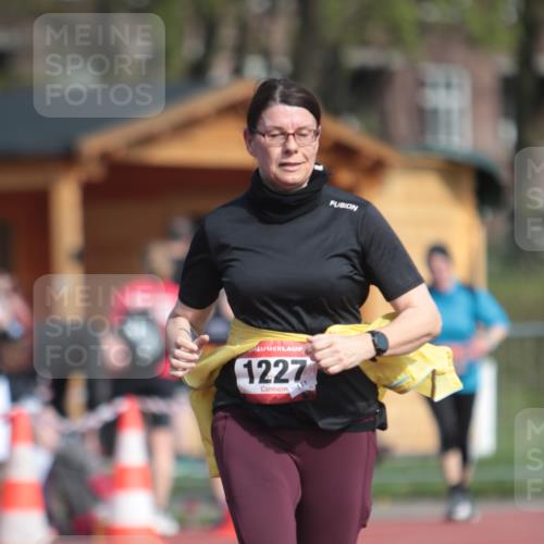 13.04.2025 - Hammer Lauf A. Gomolzig http://msf.ph/oto/7662255 13.04.2025 10:58:26 Ziel 1227 meine-sportfotos.de