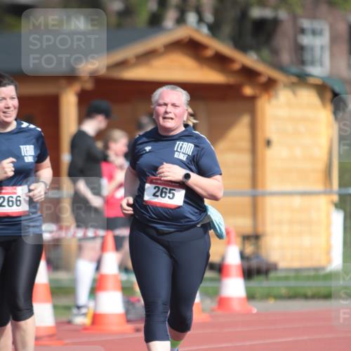 13.04.2025 - Hammer Lauf A. Gomolzig http://msf.ph/oto/7662296 13.04.2025 10:59:41 Ziel 265, 266 meine-sportfotos.de