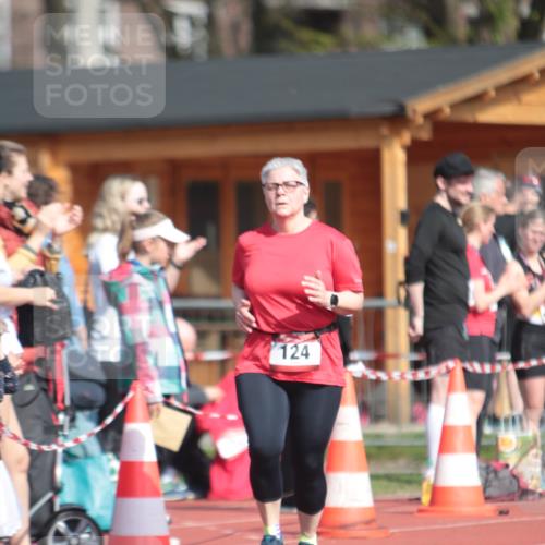 13.04.2025 - Hammer Lauf A. Gomolzig http://msf.ph/oto/7662310 13.04.2025 11:00:16 Ziel 11, 124 meine-sportfotos.de