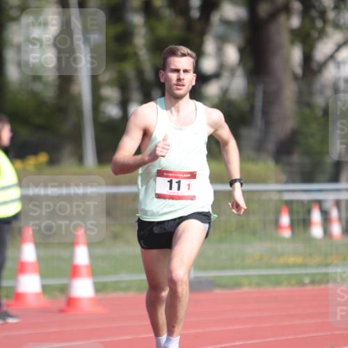13.04.2025 - Hammer Lauf A. Gomolzig http://msf.ph/oto/7662319 13.04.2025 11:00:23 Ziel 11, 13, 16, 17, 124, 334, 340, 452, 481, 614, 633, 770, 1151, 1926, 1937, 1948, 1958 meine-sportfotos.de