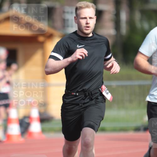 13.04.2025 - Hammer Lauf A. Gomolzig http://msf.ph/oto/7662339 13.04.2025 11:00:30 Ziel 12, 13, 16, 133, 227, 233, 306, 312, 340, 452, 481, 483, 485, 492, 493, 559, 643, 770, 995, 1028, 1044, 1049, 1151, 1173, 1174, 1257, 1303, 1727, 1783, 1804, 1835, 1837, 1923, 1937, 1958, 1965 meine-sportfotos.de
