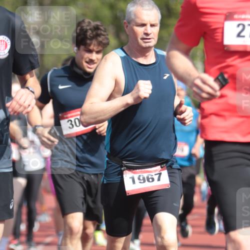 13.04.2025 - Hammer Lauf A. Gomolzig http://msf.ph/oto/7662360 13.04.2025 11:00:49 Ziel 3, 4, 6, 7, 8, 9, 10, 19, 103, 161, 170, 174, 178, 193, 232, 273, 302, 313, 384, 426, 432, 444, 459, 482, 514, 524, 552, 599, 615, 617, 662, 669, 693, 704, 705, 736, 738, 748, 749, 874, 917, 923, 929, 1051, 1086, 1267, 1341, 1344, 1375, 1376, 1776, 1819, 1897, 1899, 1900, 1921, 1930, 1931, 1951, 1953, 1954 meine-sportfotos.de