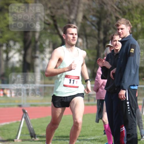13.04.2025 - Hammer Lauf A. Gomolzig http://msf.ph/oto/7662401 13.04.2025 11:01:37 Ziel 1926 meine-sportfotos.de