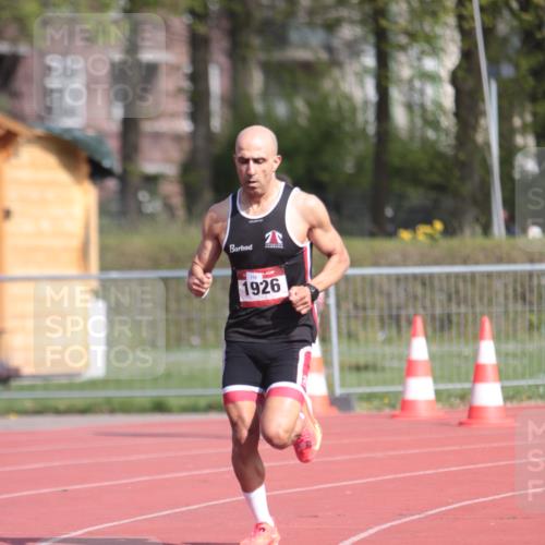 13.04.2025 - Hammer Lauf A. Gomolzig http://msf.ph/oto/7662408 13.04.2025 11:01:44 Ziel 334, 481, 614, 1926, 1948 meine-sportfotos.de