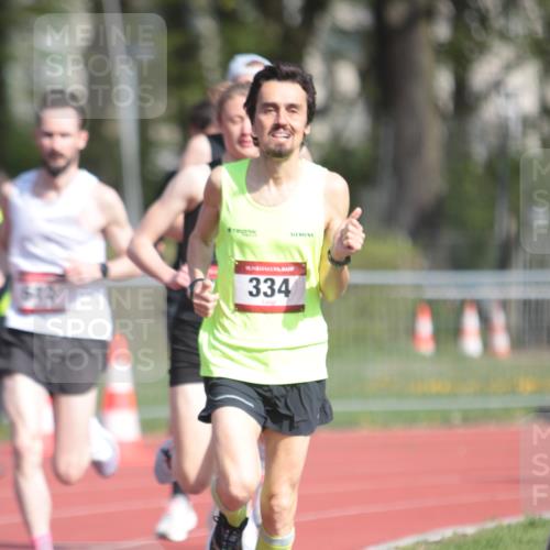 13.04.2025 - Hammer Lauf A. Gomolzig http://msf.ph/oto/7662422 13.04.2025 11:01:52 Ziel 13, 16, 17, 262, 334, 340, 481, 614, 1948 meine-sportfotos.de