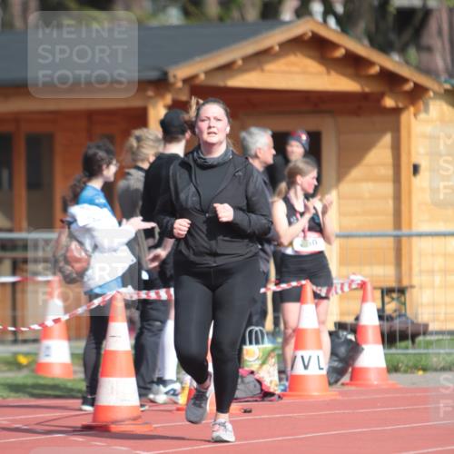 13.04.2025 - Hammer Lauf A. Gomolzig http://msf.ph/oto/7662436 13.04.2025 11:02:01 Ziel 452, 633, 643, 698, 770, 1151, 1837, 1937, 1958 meine-sportfotos.de