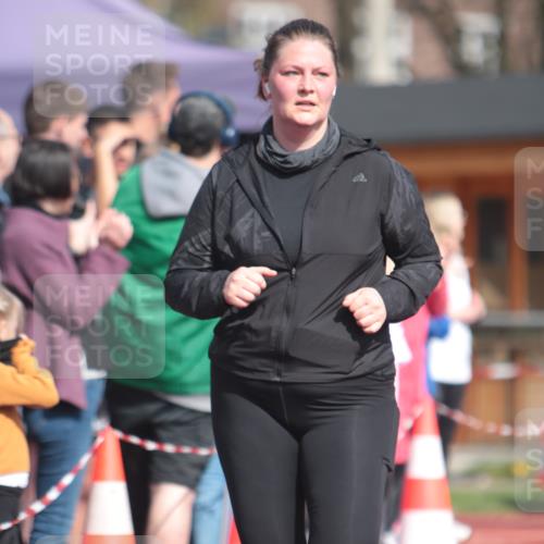 13.04.2025 - Hammer Lauf A. Gomolzig http://msf.ph/oto/7662450 13.04.2025 11:02:05 Ziel 452, 633, 643, 698, 770, 1044, 1151, 1837, 1937, 1958 meine-sportfotos.de