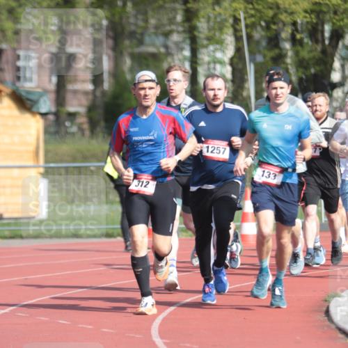 13.04.2025 - Hammer Lauf A. Gomolzig http://msf.ph/oto/7662462 13.04.2025 11:02:13 Ziel 12, 133, 233, 312, 483, 485, 492, 493, 559, 578, 995, 1028, 1044, 1257, 1303, 1727, 1835, 1923, 1965 meine-sportfotos.de