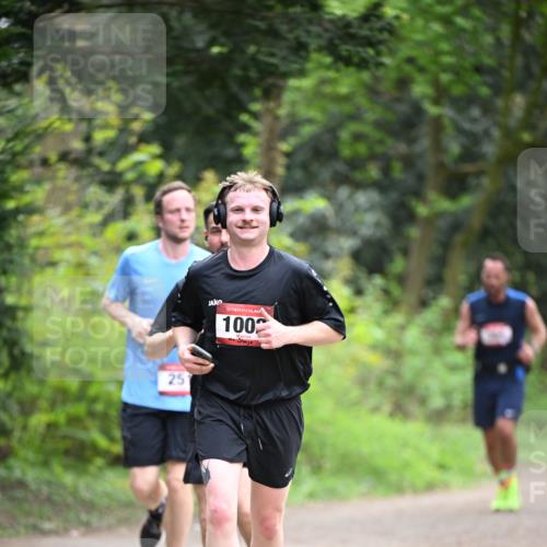 13.04.2025 - Hammer Lauf Dr. Thomas Lammeyer http://msf.ph/oto/7662463 13.04.2025 11:29:32 Laufen 15, 100 meine-sportfotos.de